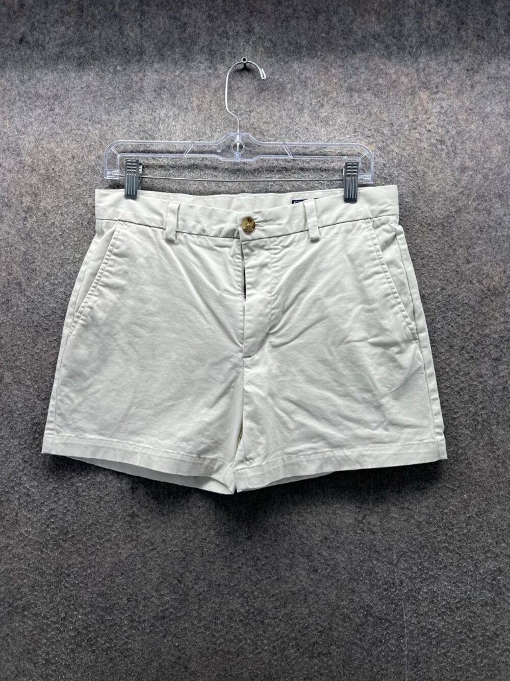Vineyard Vines Shorts Mens 30 Beige Chino Flat Front Cotton Canvas Casual Summer